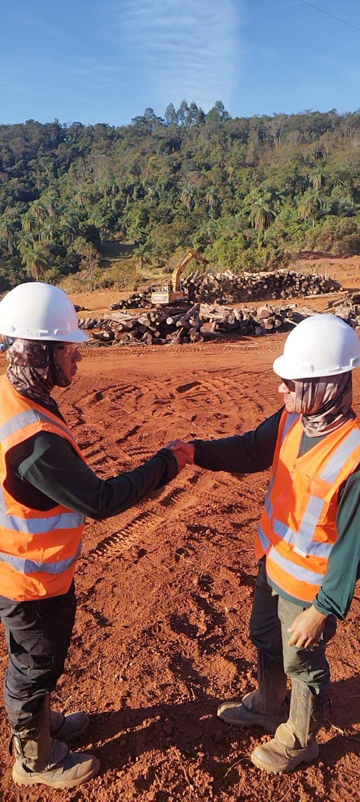 Equipe da Avanço Ambiental em campo